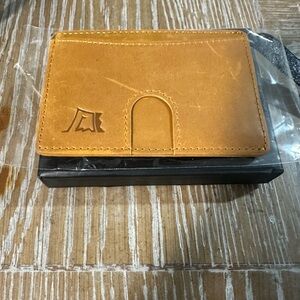 Kings Loot Tan Leather Card License Holder New in Box